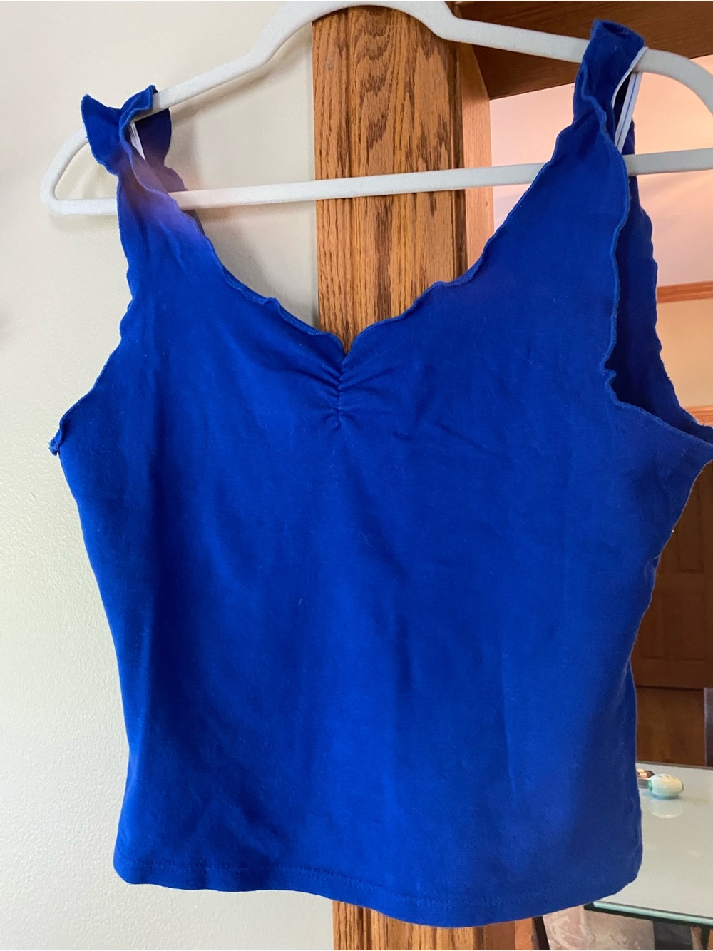 Androgyne Women's Scallop V-Neck Tank Top - Royal Blue